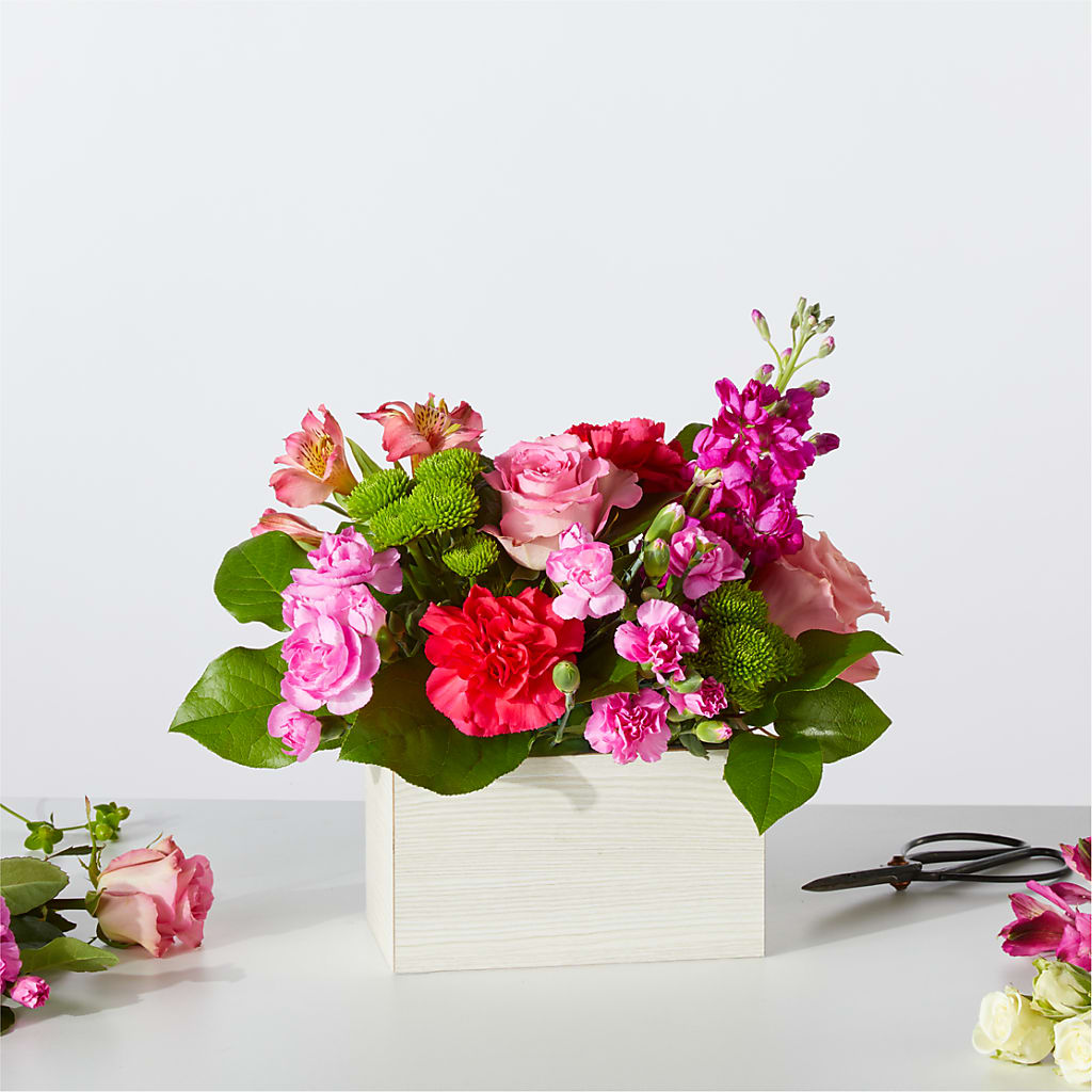 Sweetberry Box – A Florist Original – Verona Florist, Woodbridge ON