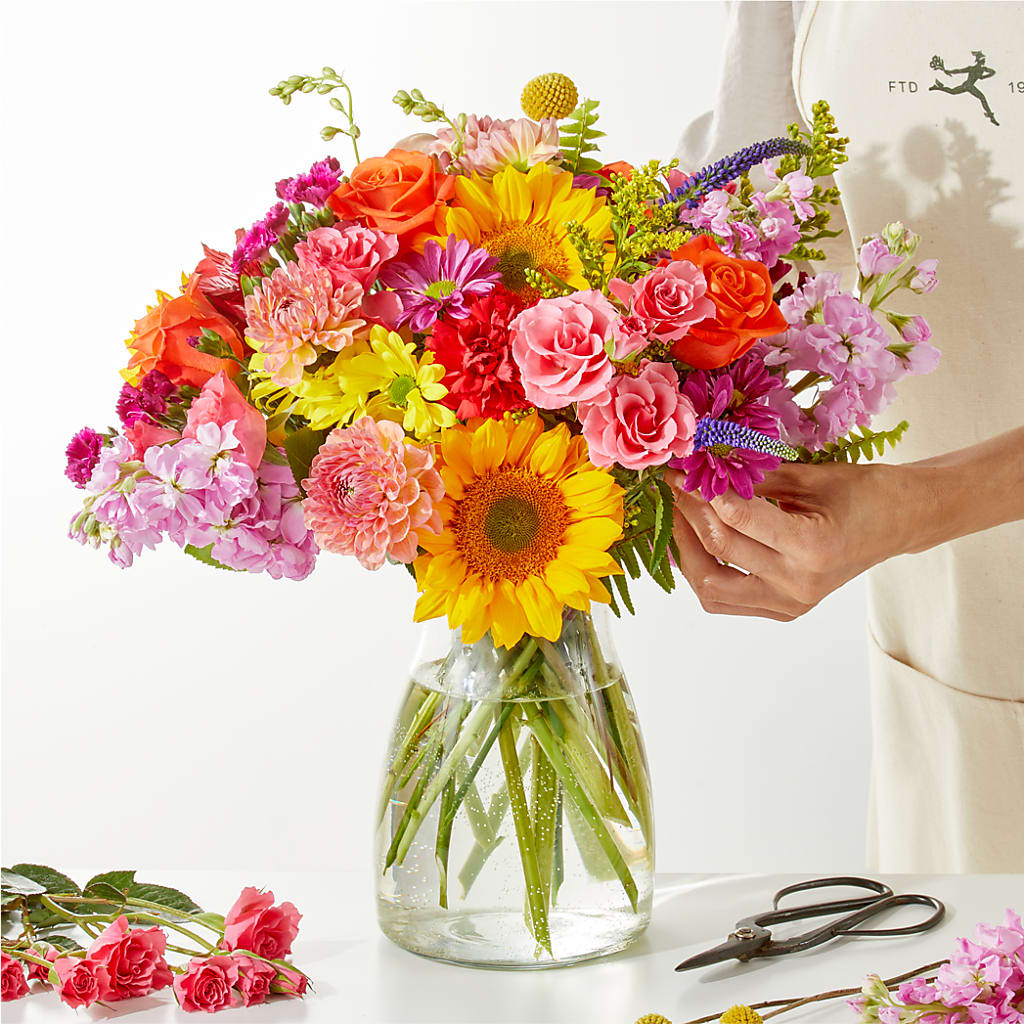 Cue the Confetti - A Florist Original – Verona Florist, Woodbridge ON