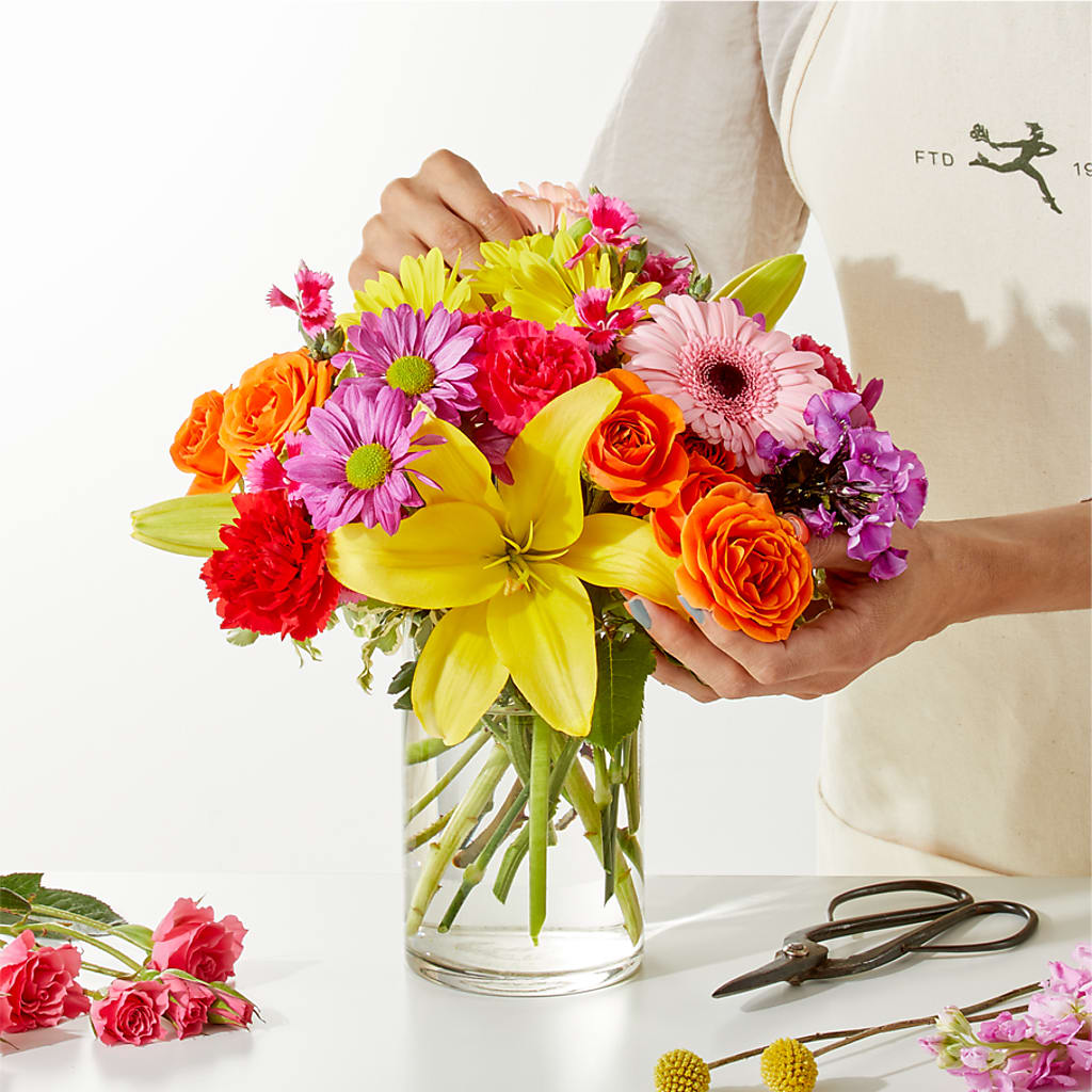 Cue the Confetti - A Florist Original – Verona Florist, Woodbridge ON