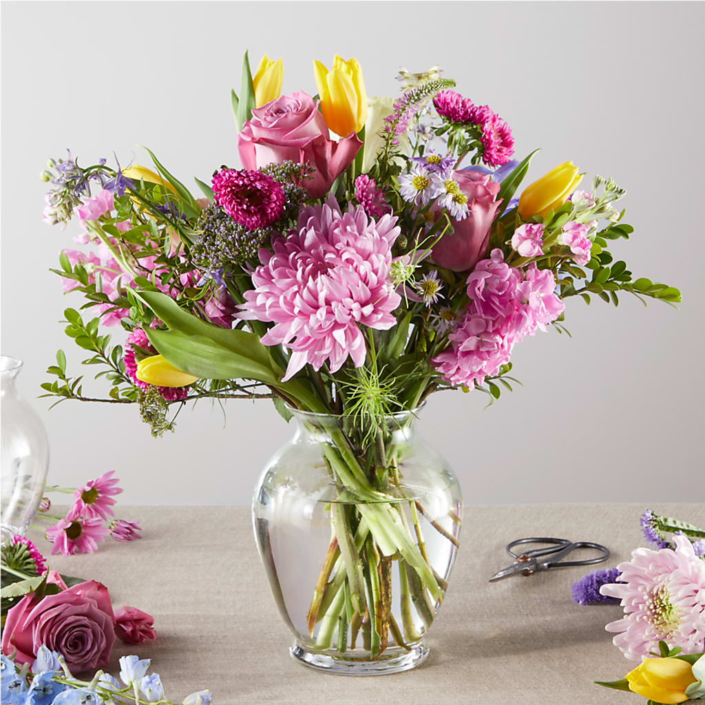 Pastel Tradition - A Florist Original – Verona Florist, Woodbridge ON