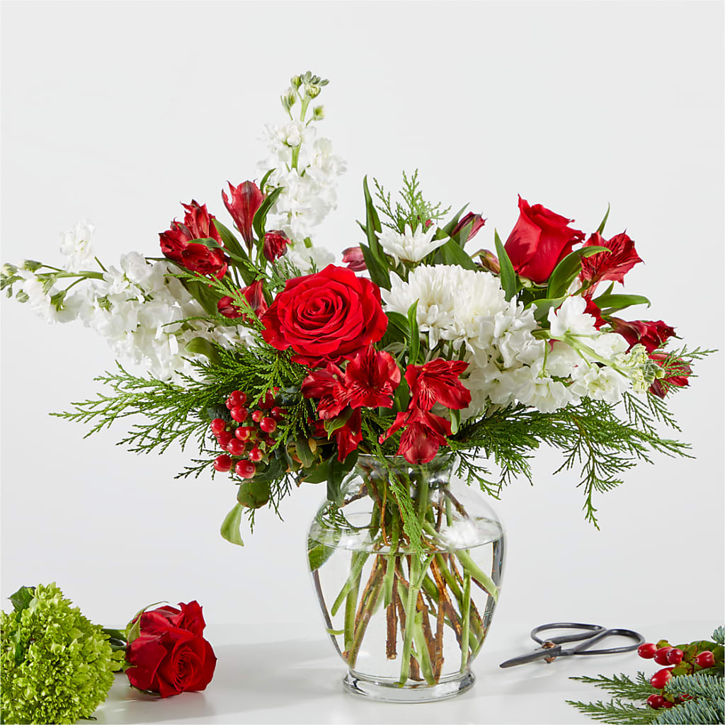 Merry Moment Bouquet – A Florist Original – Verona Florist, Woodbridge ON