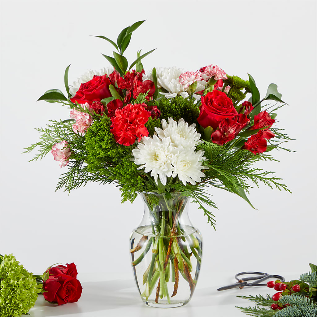 Merry Moment Bouquet – A Florist Original – Verona Florist, Woodbridge ON