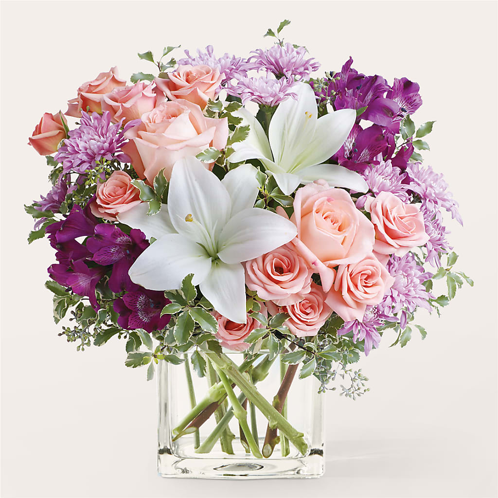 Mani Pedi Bouquet – Verona Florist, Woodbridge ON