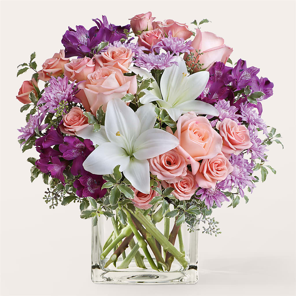 Mani Pedi Bouquet – Verona Florist, Woodbridge ON