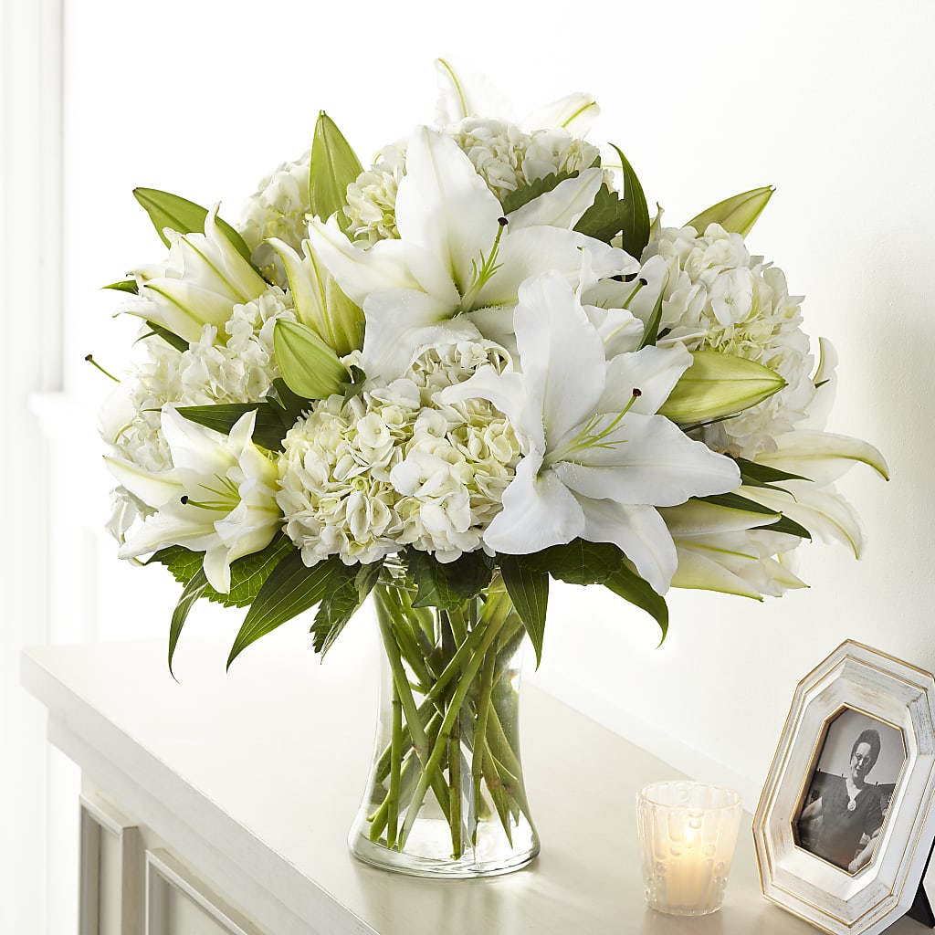 Compassionate Lily Bouquet – Verona Florist, Woodbridge ON