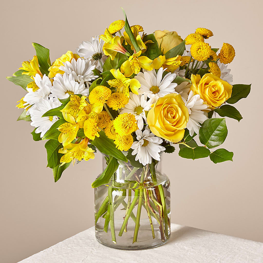 Sunny Sentiments Bouquet – Verona Florist, Woodbridge ON