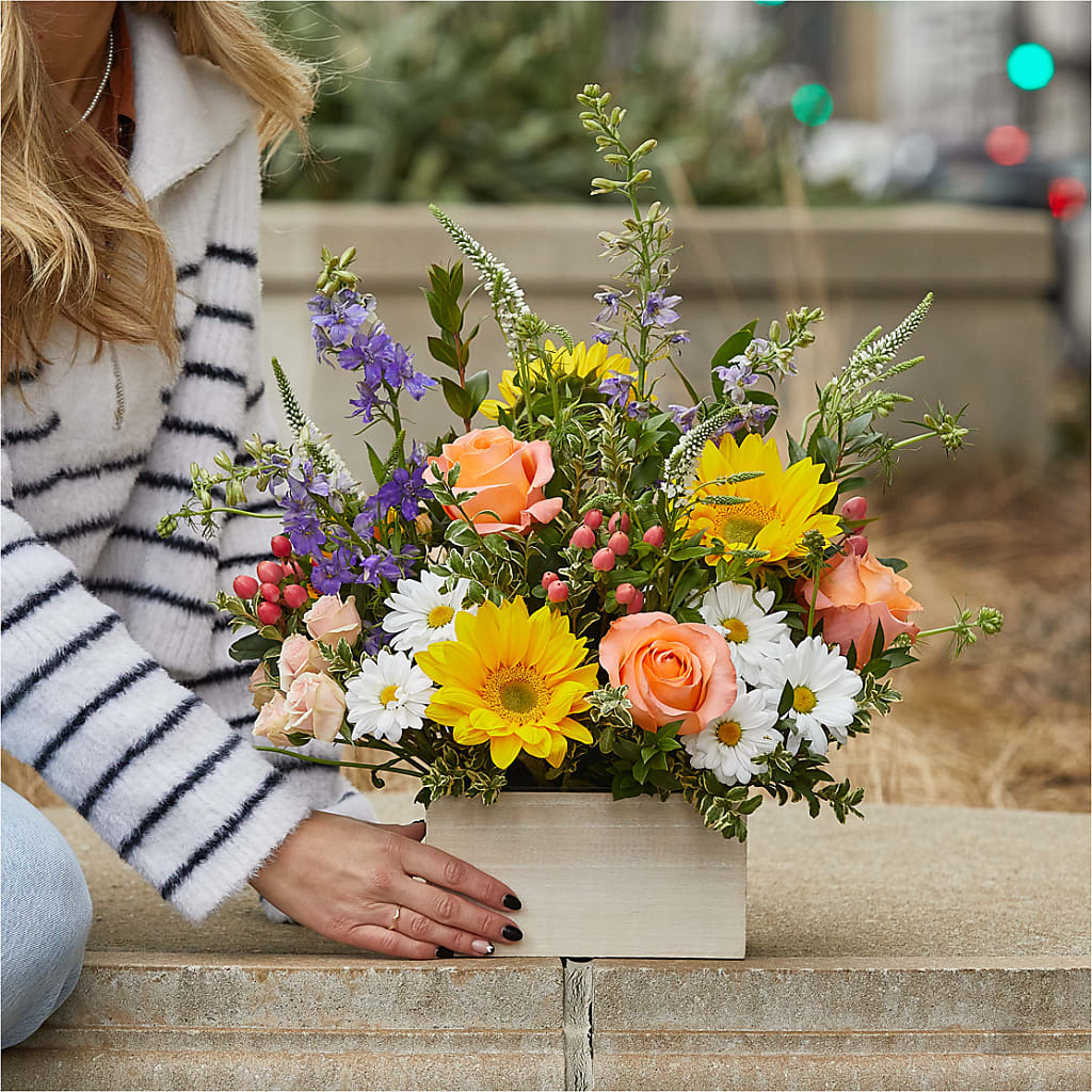 The Good Life Bouquet –  Verona Florist, Woodbridge ON