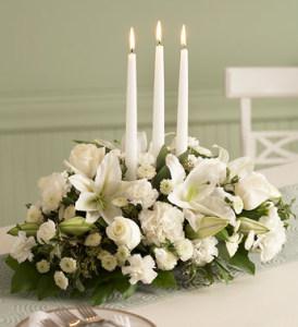 White christmas bouquet –  Verona Florist, Woodbridge ON