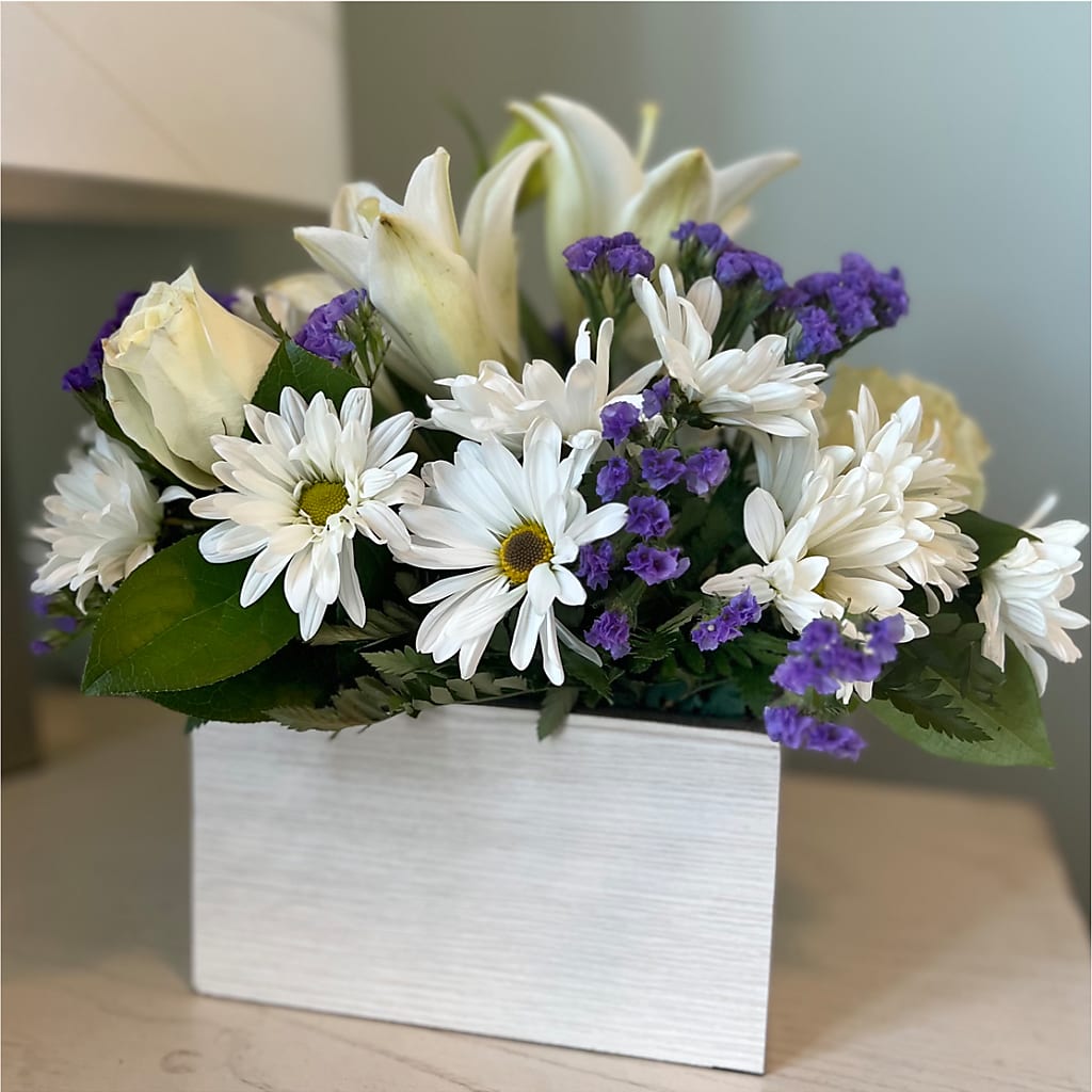 Beyond Blue Box Bouquet –  Verona Florist, Woodbridge ON
