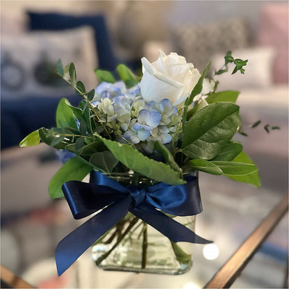 Sky Blue Delight Bouquet –  Verona Florist, Woodbridge ON