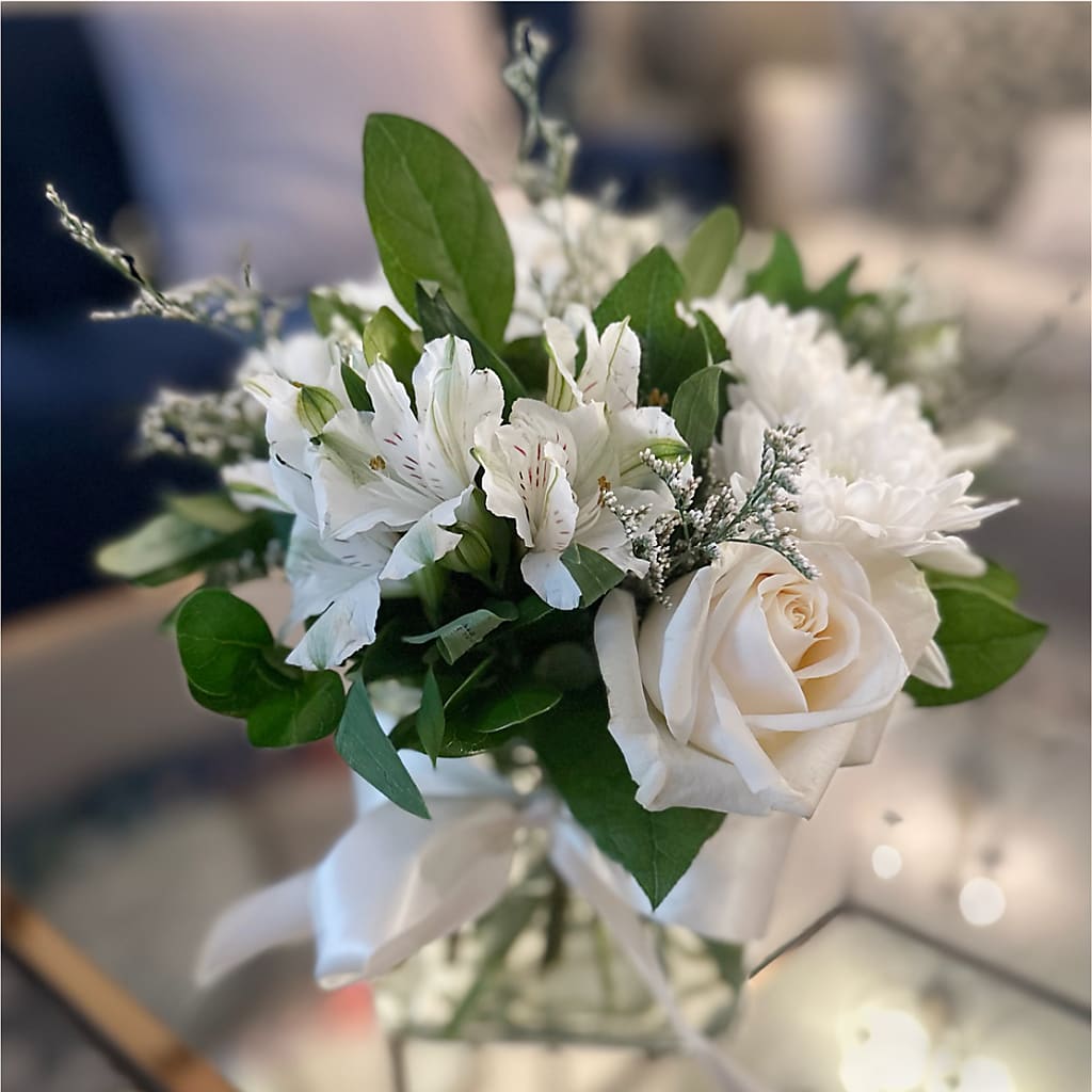 Gracefuls Bouquet –  Verona Florist, Woodbridge ON