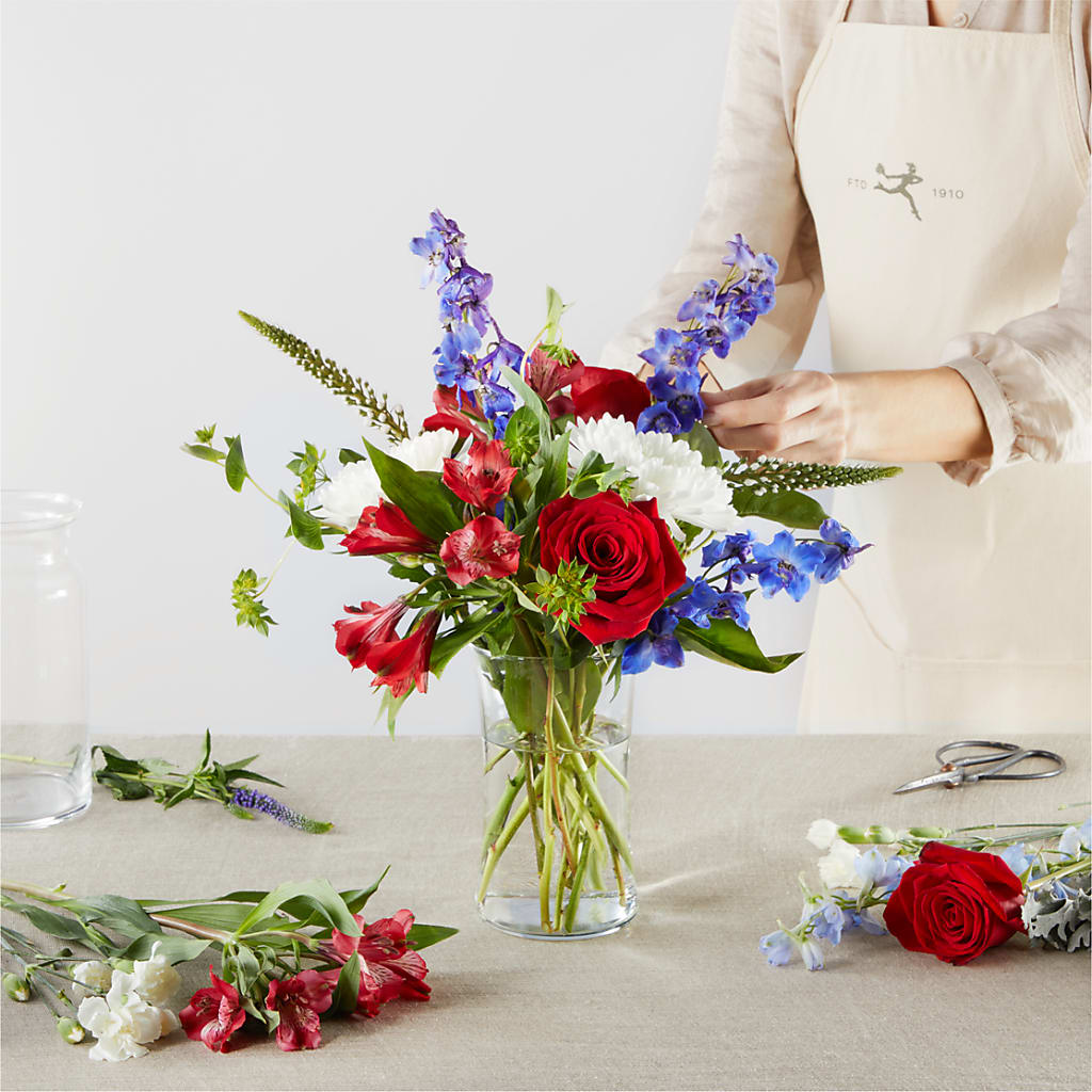 Star Spangled - A Florist Original –  Verona Florist, Woodbridge ON