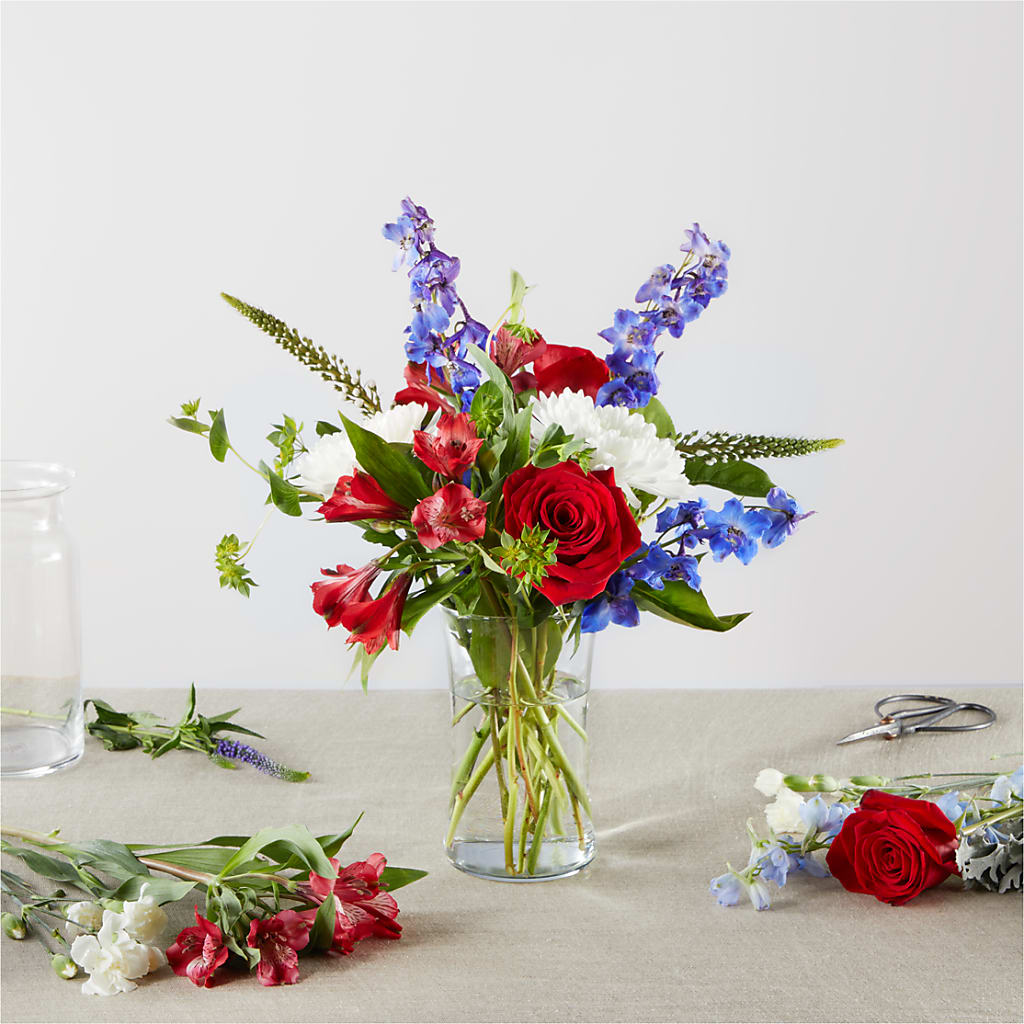 Star Spangled - A Florist Original –  Verona Florist, Woodbridge ON