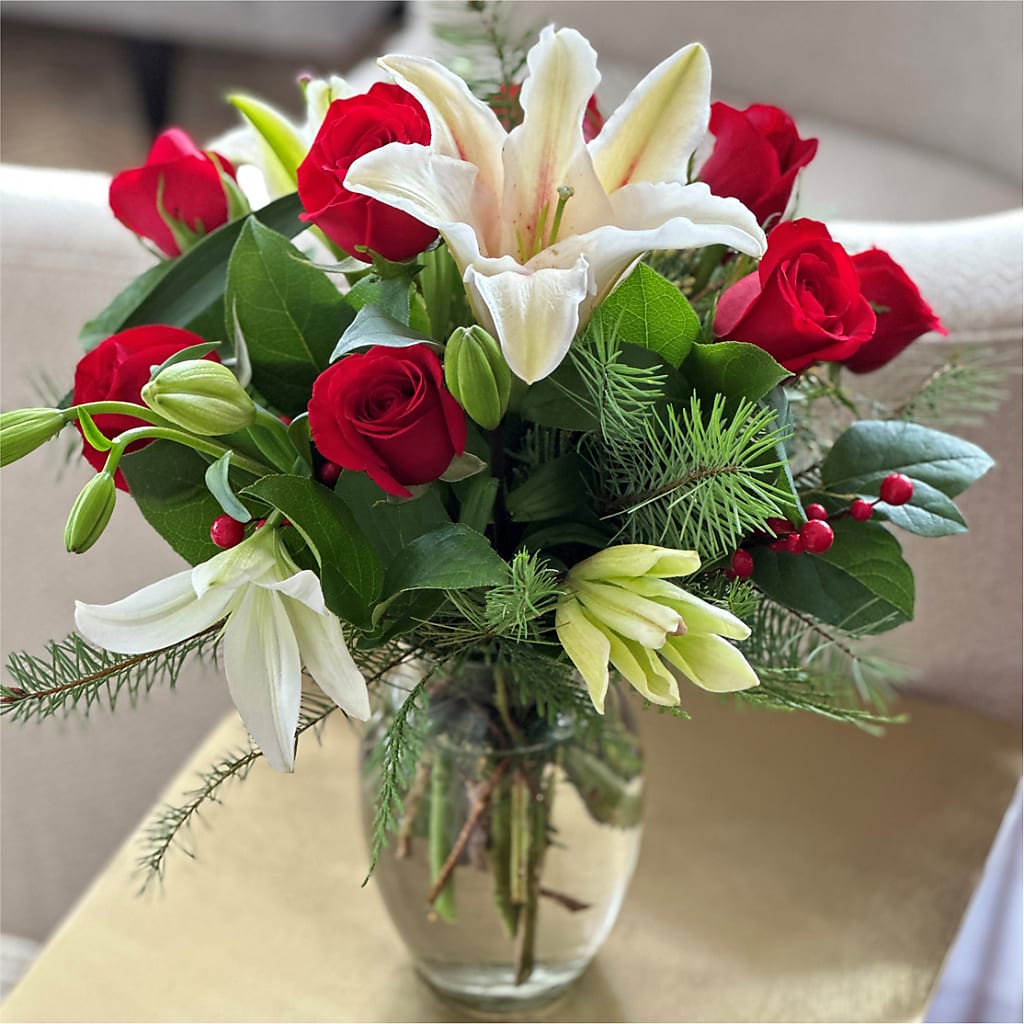 Sparkling Snowflakes Bouquet –  Verona Florist, Woodbridge ON