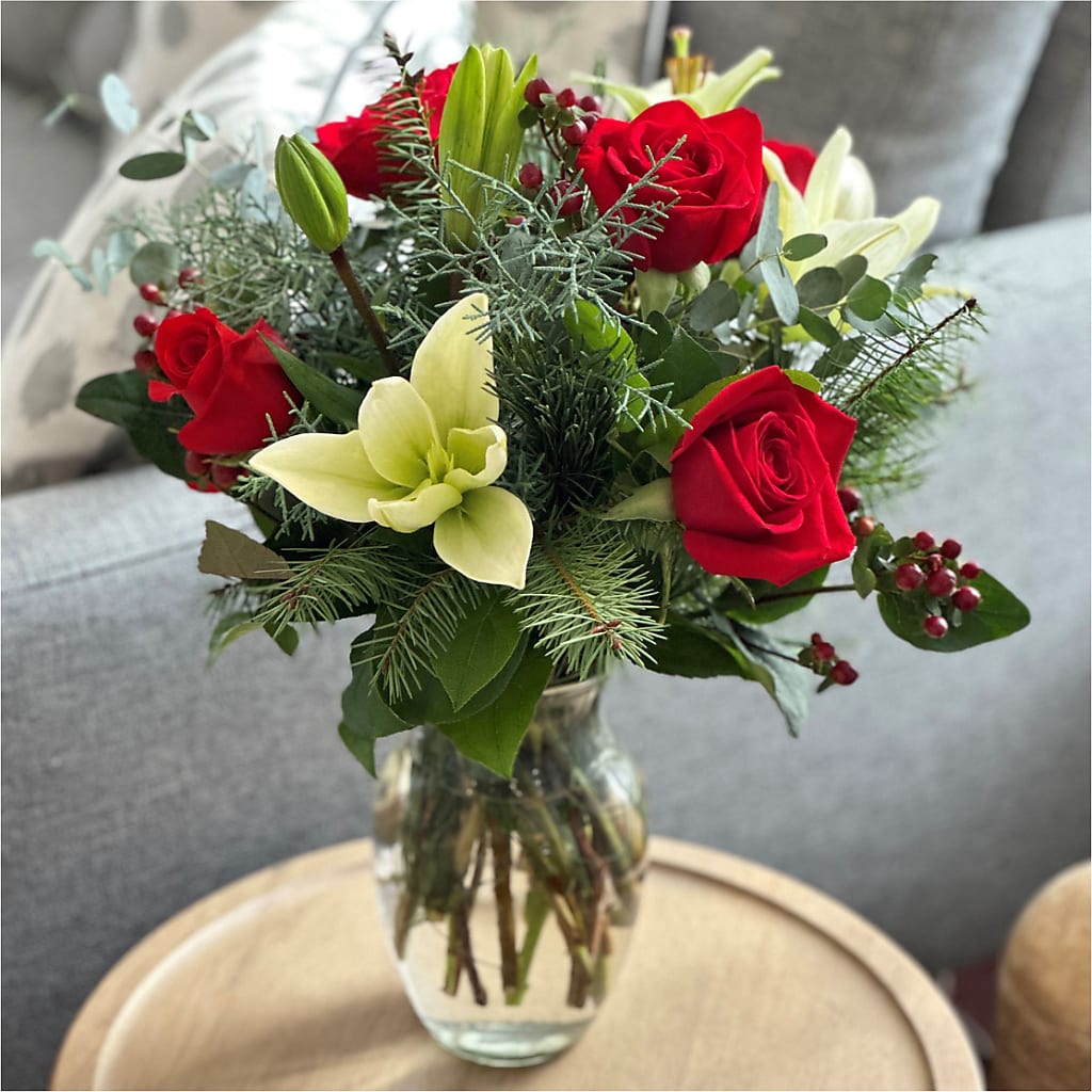 Glittering Lights Bouquet –  Verona Florist, Woodbridge ON