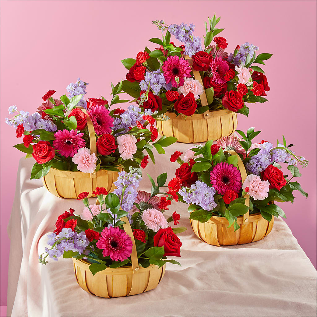 Pink Picnic Basket –  Verona Florist, Woodbridge ON