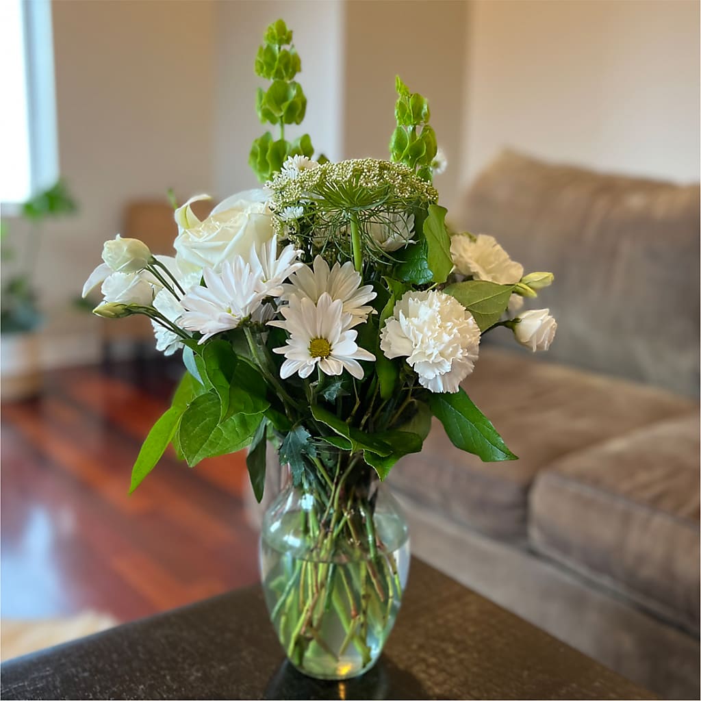Classic Ivory – A Florist Original –  Verona Florist, Woodbridge ON