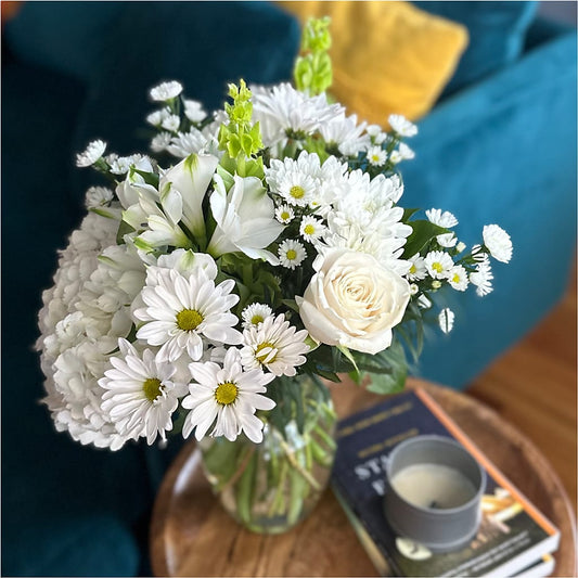 Classic Ivory – A Florist Original –  Verona Florist, Woodbridge ON