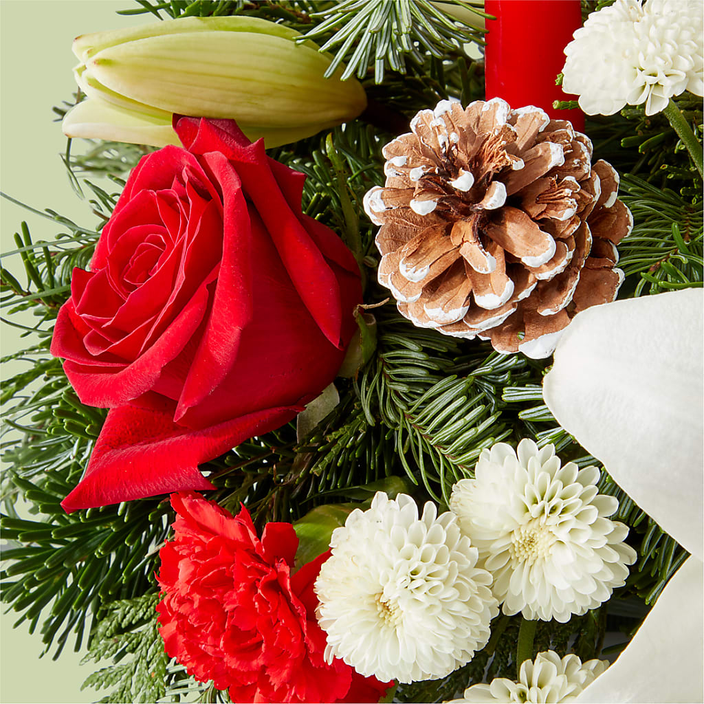 Seasonal Festivities Centerpiece –  Verona Florist, Woodbridge ON