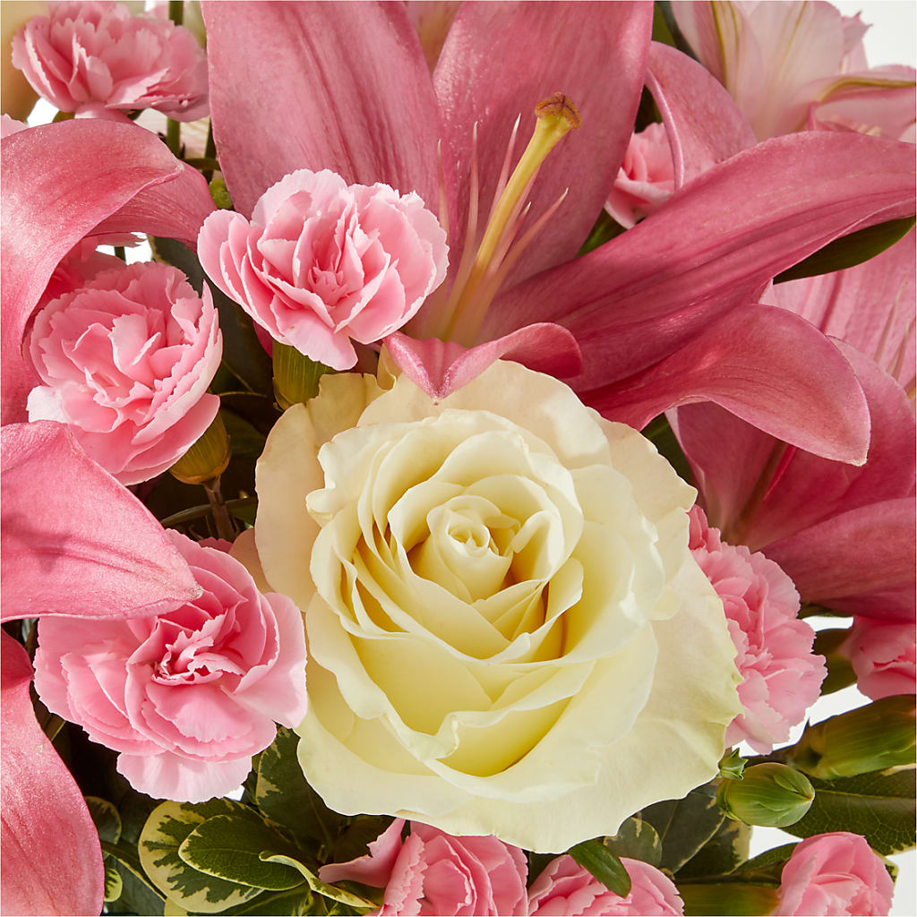 Piece of Cake Bouquet –  Verona Florist, Woodbridge ON