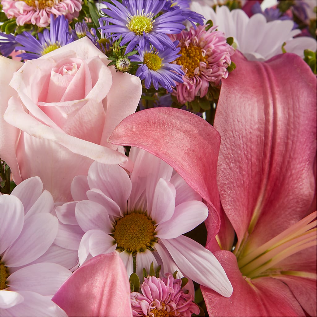Pirouette Bouquet –  Verona Florist, Woodbridge ON