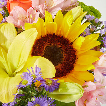 Basking in the Glow Bouquet –  Verona Florist, Woodbridge ON