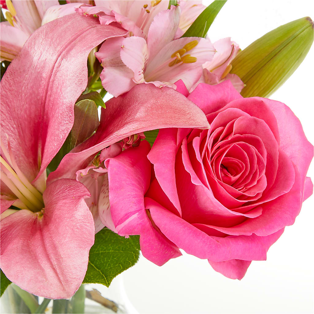Lots of Love Bouquet –  Verona Florist, Woodbridge ON
