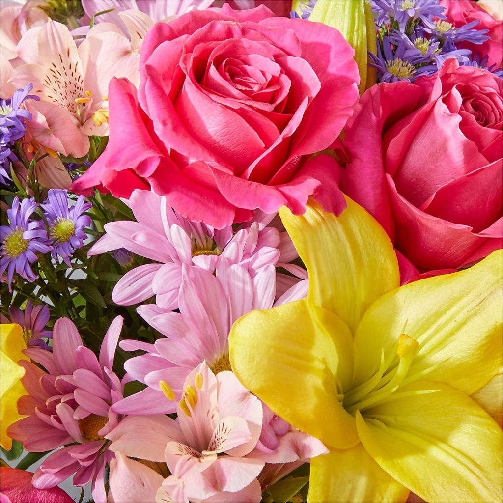 Sprinkles Bouquet –  Verona Florist, Woodbridge ON